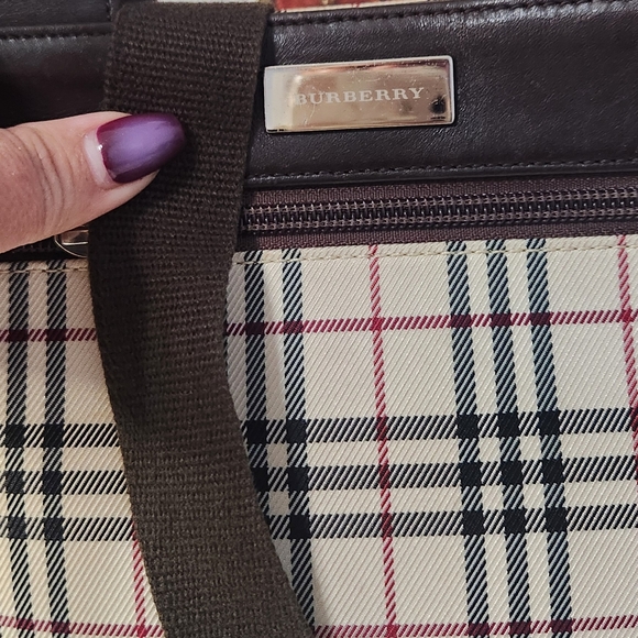 EUC Burberry Crossbody - Picture 12 of 12